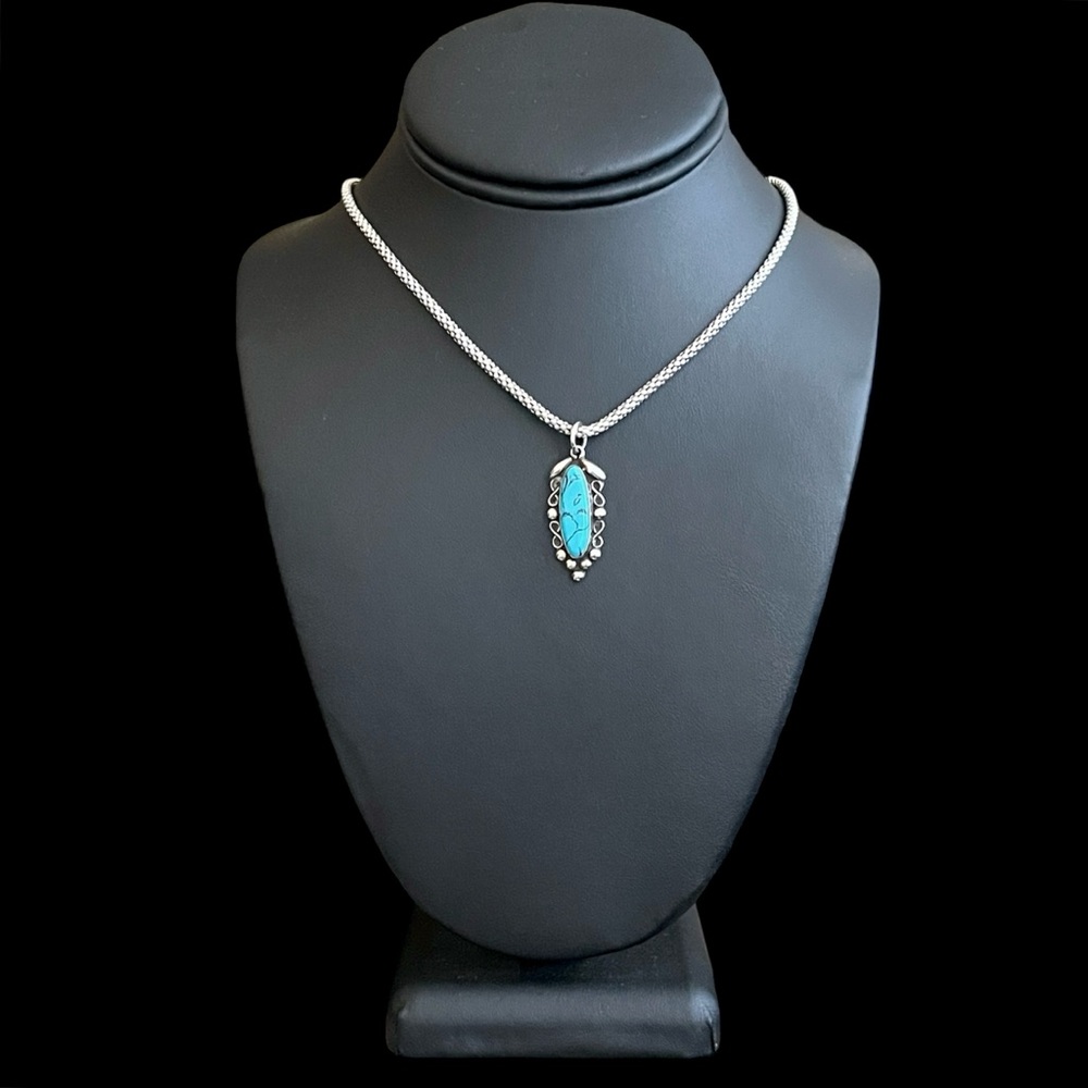 Vintage Mexican Sterling silver turquoise pendant - Picture 3 of 10
